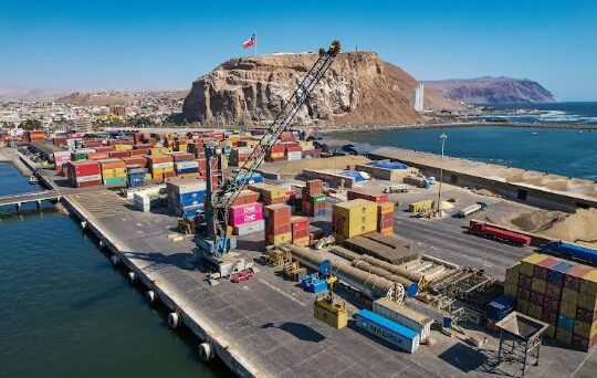 Terminal Puerto Arica fue abastecido en un 88 % por energías renovables