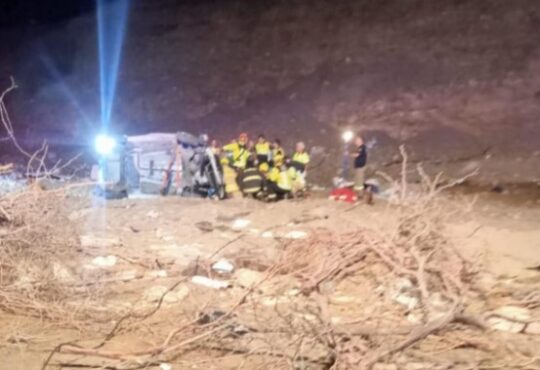 Tragedia en Villa Frontera: Un muerto y dos graves al desbarrancar un auto