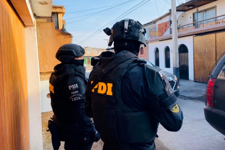 Los Corleone de Arica cayeron en su salsa: Robando casas en el Cerro La Cruz 