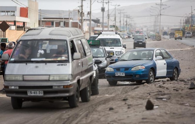 Otro parche por un año le pusieron a tramo de tierra en la avenida Linderos