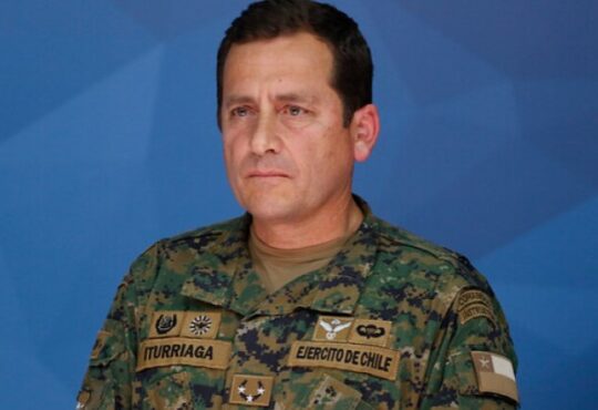 General Iturriaga relevó dos altos mandos de la Sexta División de Ejército