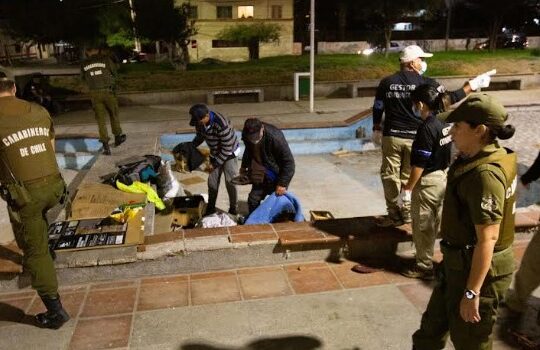 Tres toneladas de rucos y armas hechizas dejó operativo contra mutantes en seis sectores críticos de Arica