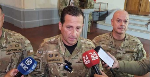 General Iturriaga en visita a Arica relevó de sus cargos a mandos directos de soldado fallecido