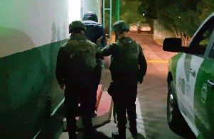 Narco hizo truco del avestruz: Apagó las luces del auto y cerró los ojos para que no lo pillaran