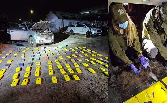 Desastrosa pana de auto narco en plena carretera: Estaba forrado con 121 kilos de drogas