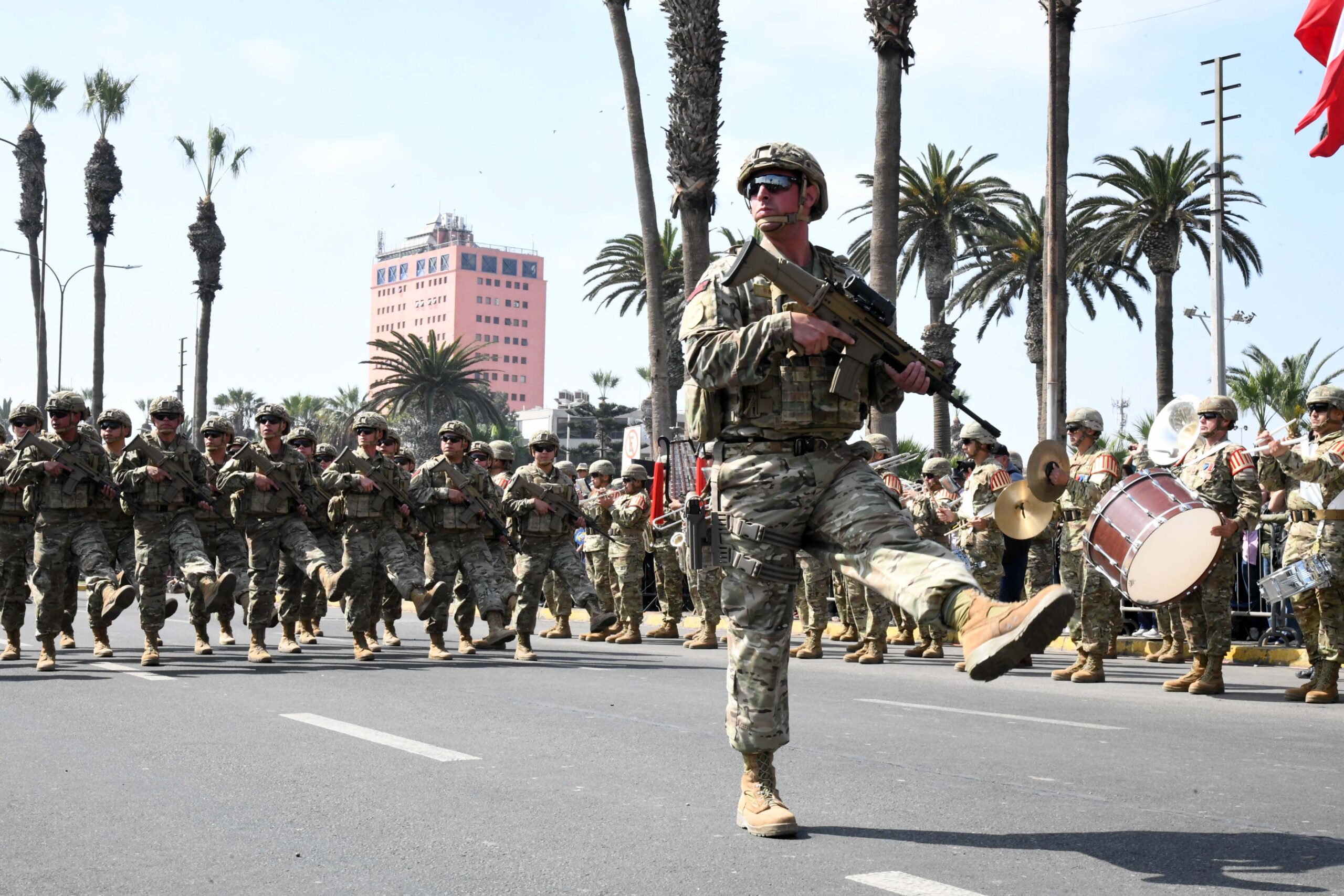 Vibrante desfile en Arica por el 7 de junio