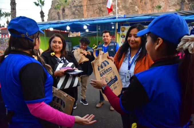 Previenen violencia contra las mujeres en Ramadas de Arica