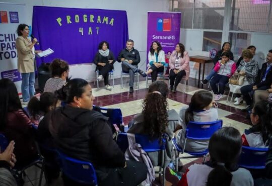 Conversatorio “Autonomía económica de la mujer se cuida” despertó gran interés en Arica