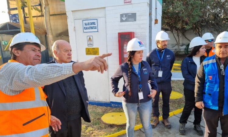 Fiscalizan planta de pre-tratamiento de aguas servidas en Arica