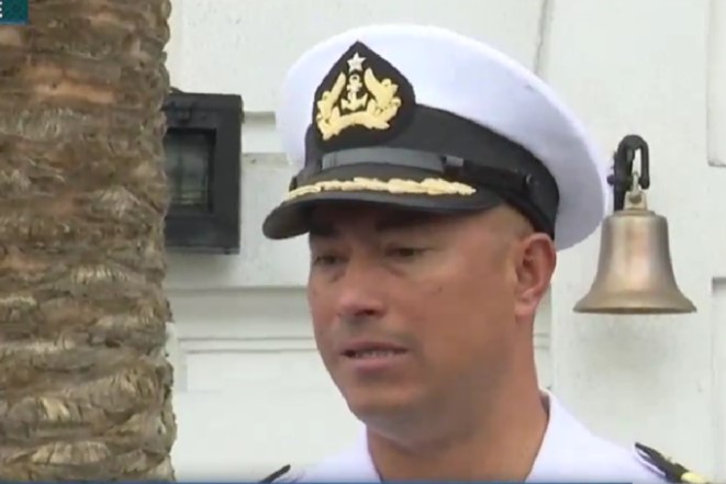 Fuertes oleajes y viento impiden descarga de combustible boliviano en Sica Sica