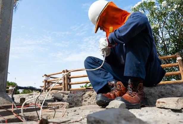 Llevan 2 kilómetros de cables robados del alumbrado y la Muni pide que la corten 