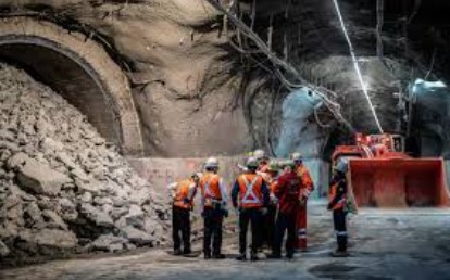 A las 15.30 de este miércoles equipos ubicaron lugar exacto donde está el minero bajo tierra