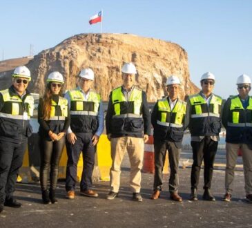 Ministro de Transportes valoró la creciente actividad alcanzada por el puerto local