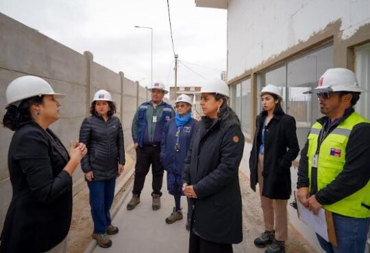 Ministra de Desarrollo Social le tomó el pulso a los dos Centros Comunitario de Cuidados de Arica