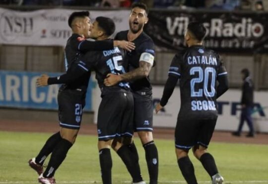 Magallanes se llevó tres puntos de oro desde el Mundialista Carlos Dittborn