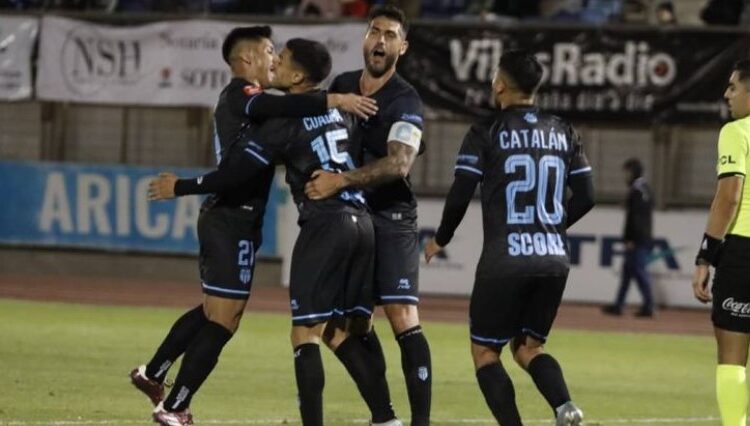 Magallanes se llevó tres puntos de oro desde el Mundialista Carlos Dittborn