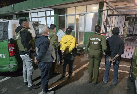 Carabineros capturó en Arica a banda que vendía autos robados con patentes falsas