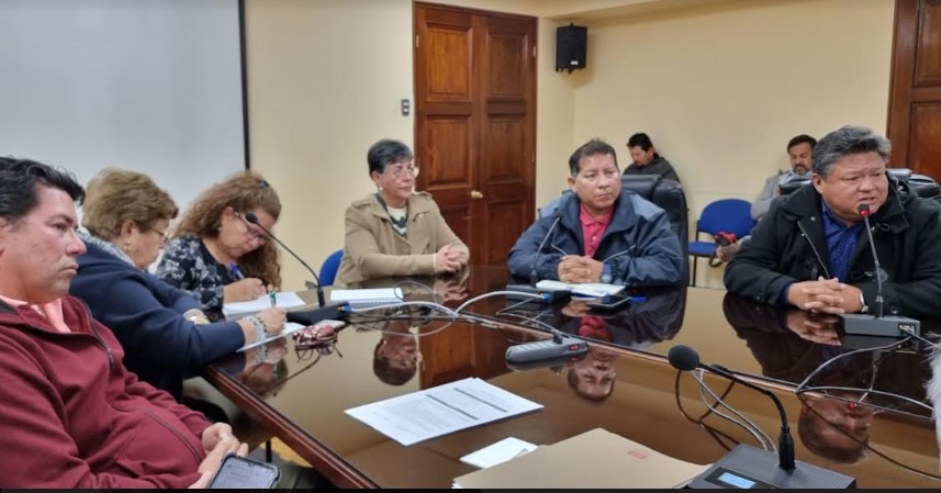 Trabajadores Quiborax, Pymes y comunidades andinas piden ayuda al Senado