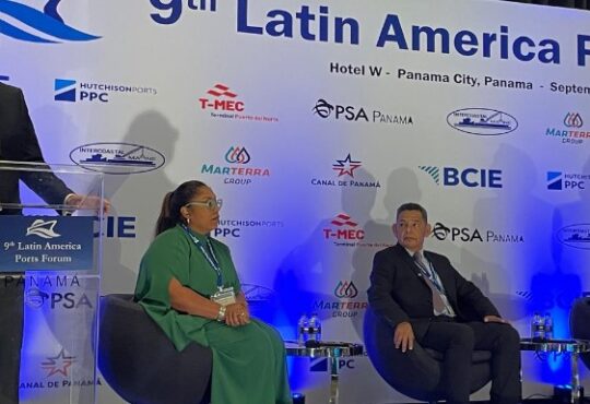 Terminal Puerto Arica participó en foro de Puertos en Panamá