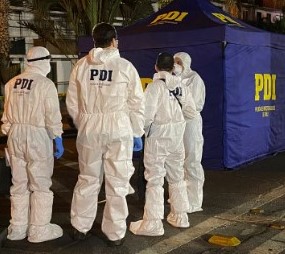 PDI busca a la autora de un feroz homicidio de mujer de 30 años en calle Juan Antonio Ríos