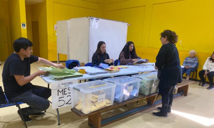 Nuevo alcalde tendría Arica y gobernador va a segunda vuelta