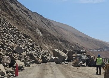 Senador Durana pide activar vuelos interregionales ante grave emergencia en cuesta Camarones