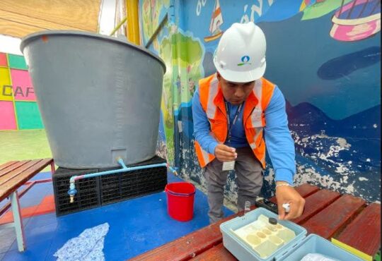 Estudiantes del centro y Cerro la Cruz de Arica pueden tomar agua segura de los 48 estanques instalados