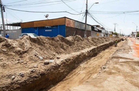 Con fondos de la SUBDERE comenzaron obras del colector de Juan Antonio Ríos