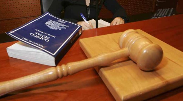 Presidio perpetuo para sujeto que abusó sexualmente a su hija bajo amenazas