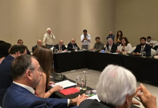 Comisión de RR. EE. del Senado abordó en Arica temas pendientes con Perú y Bolivia