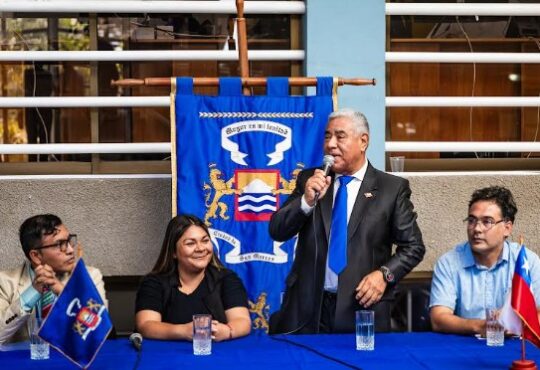 Talentos ariqueños se lucirán cada viernes para clasificar a la final del Festival de la Voz