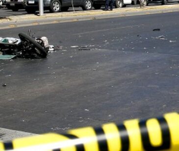 Motociclista murió por esquivar un perro en avenida Azolas