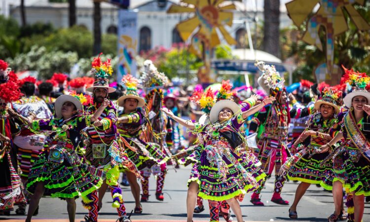 ¡Se viene se viene! el Carnaval Con la Fuerza del Sol el más grande de Chile