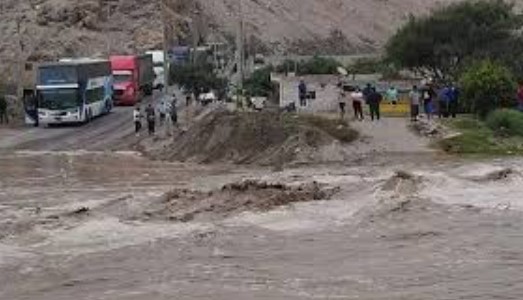 Tacna: Intensas lluvias afectan a 21 distritos con deslizamientos y derrumbes