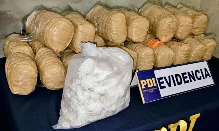 PDI Arica capturó a banda extranjera que traficaba droga en la frontera