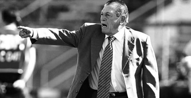 Hernán “Clavito” Godoy terminó su carrera en Arica a los 77 años: Fue su entrenador 9 veces