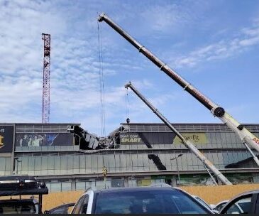 Retiraron la grúa desde el lugar de la tragedia del Strip Center