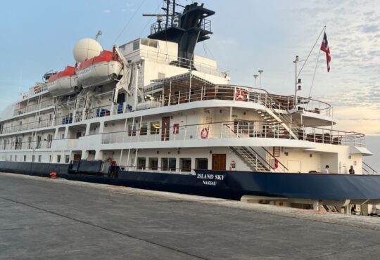 Lujoso crucero de expedición en Arica
