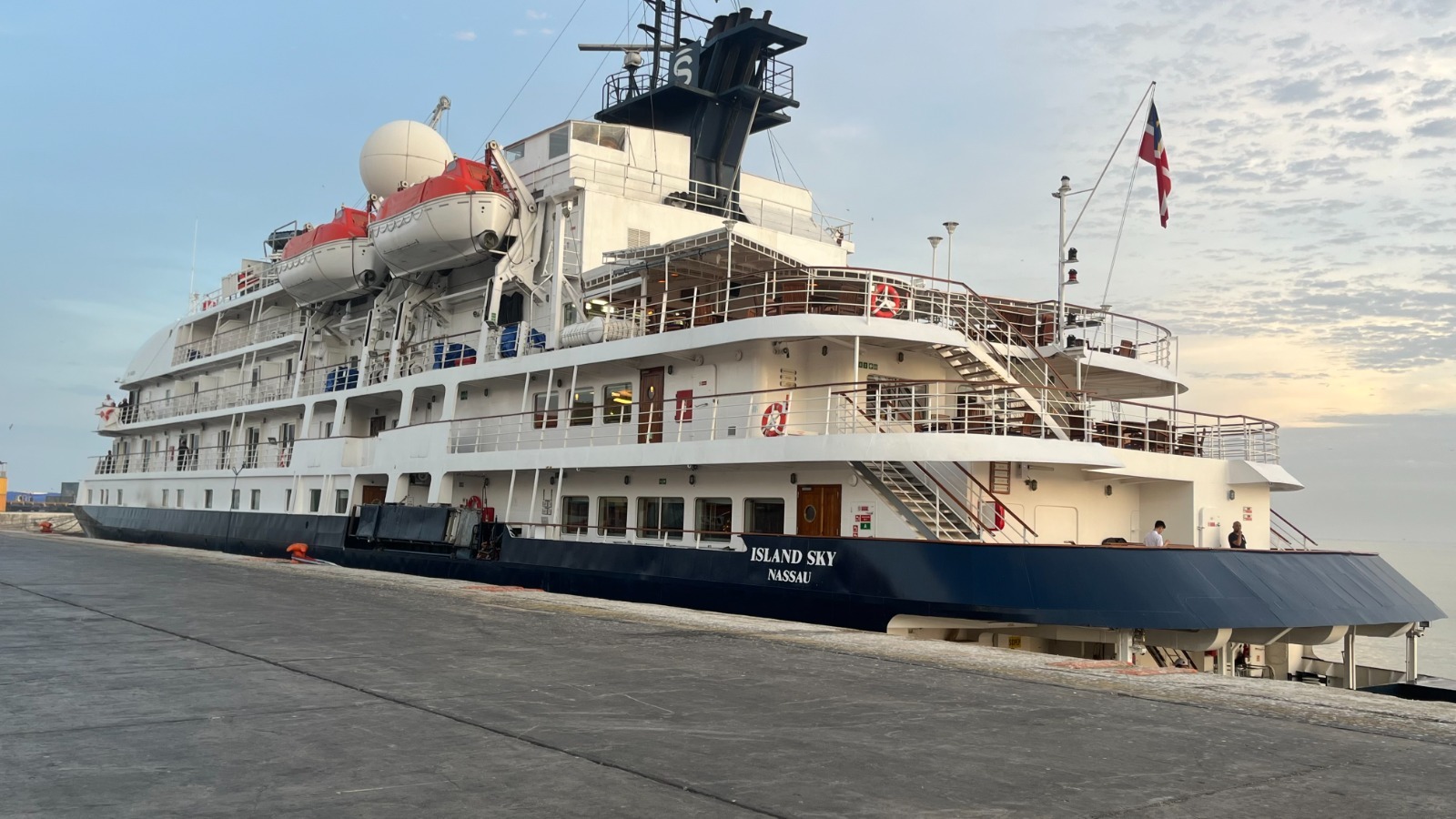 Lujoso crucero de expedición en Arica