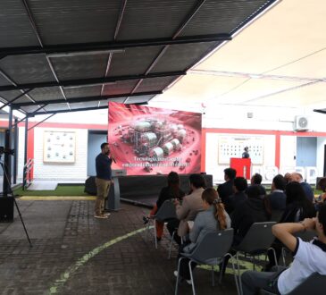En “Futuro Tech” de INACAP expone el principal empresario tecnológico de la región