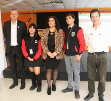 INACAP lanza chat con IA para ayudar a elegir una carrera