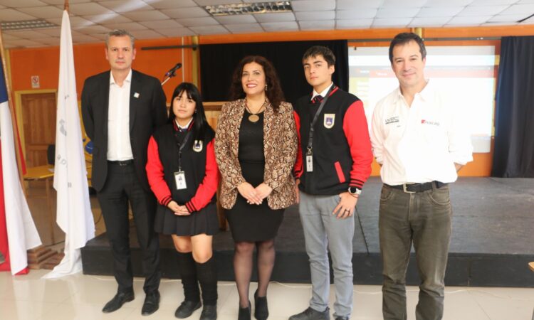 INACAP lanza chat con IA para ayudar a elegir una carrera