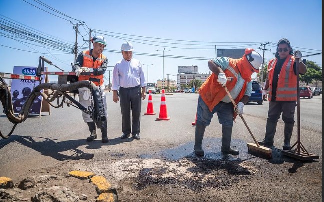 Abril hoyos mil: Bacheadora terminó con “eventos” en Diego Portales