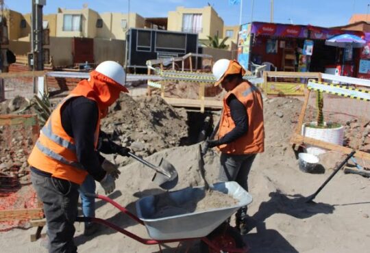Avanza renovación de redes de agua potable en sector Las Palmas de Arica