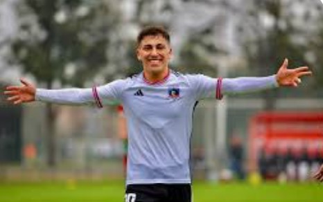 Jugador de San Marcos de Arica Enzo Riquelme retornó a Colo Colo