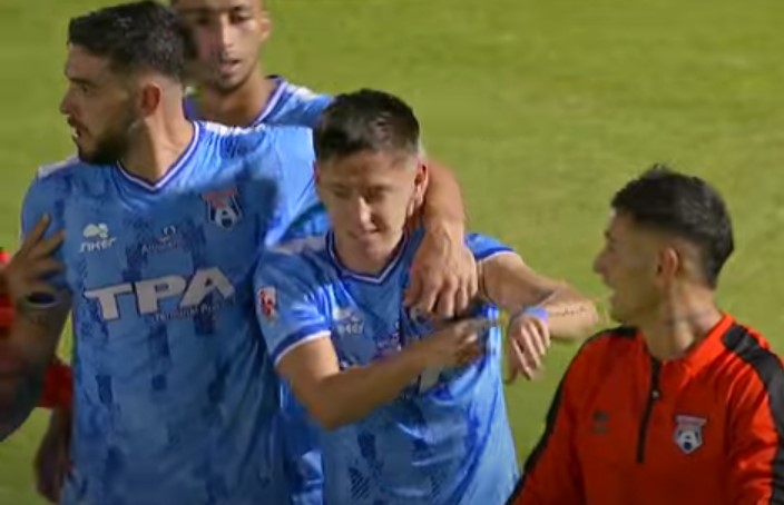 Fin al maleficio local de San Marcos: Golazo de Plaza dejó 3º a Los Bravos en el Torneo