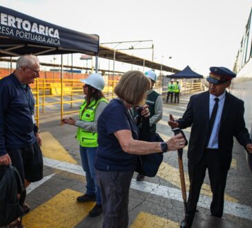 Viajeros del crucero SH Vega llegaron a Poconchile gracias a un mágico viaje en el FCALP
