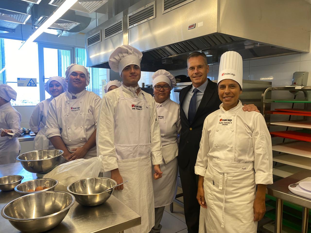 Presidente del Consejo Directivo de INACAP destaca en Arica el rol de la Educación TP