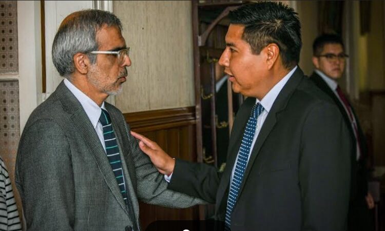 Ministro de Seguridad Luis Cordero dice que Cerro Chuño se debe demoler por mandato legal