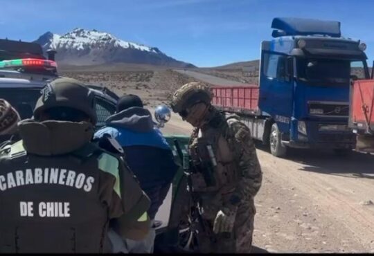 Ejército y Carabineros incautaron camiones que ingresaban por paso no habilitado